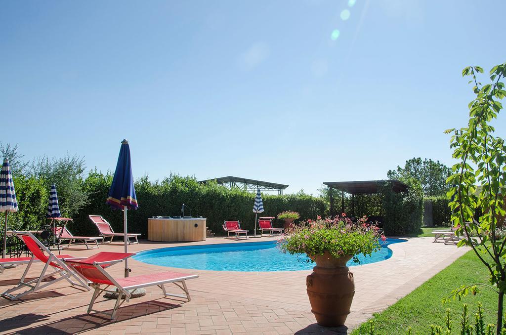 Intero Appartamento Con Private Pool E Jacuzzi Podere Settefrati Монтайоне Экстерьер фото